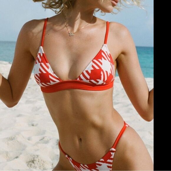 Solid & Striped The Morgan Scoop Neck Bikini Top Lipstick Red Gingham Size Small - Picture 1 of 10